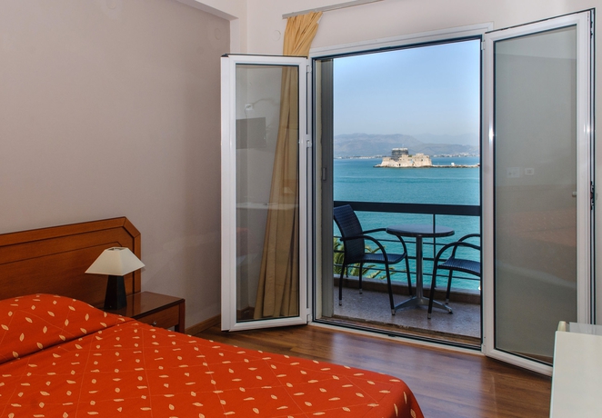 Imagen de la habitación del Hotel Agamemnon. Foto 4