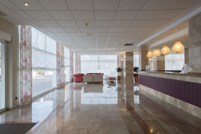 Imagen de los interiores del Hotel Agamen&oacute;n Affiliated by Senator. Foto 17