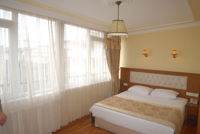 Imagen de los interiores del Hotel Agan. Foto 12