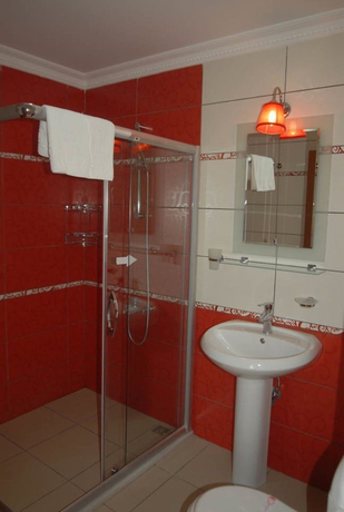 Imagen de la habitación del Hotel Agan. Foto 6