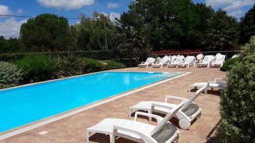 Imagen de la habitación del Hotel Agape, Bessines. Foto 6