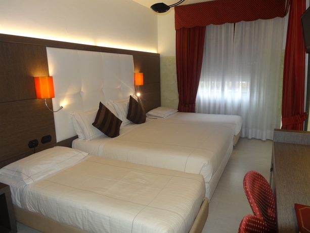 Imagen de la habitación del Hotel Agape, Milán. Foto 7