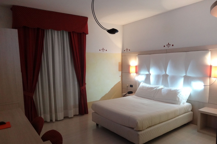 Imagen de la habitación del Hotel Agape, Milán. Foto 8