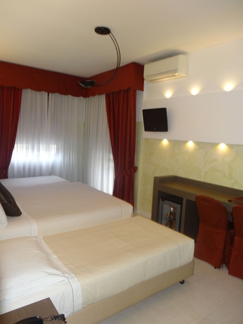 Imagen de la habitación del Hotel Agape, Milán. Foto 9