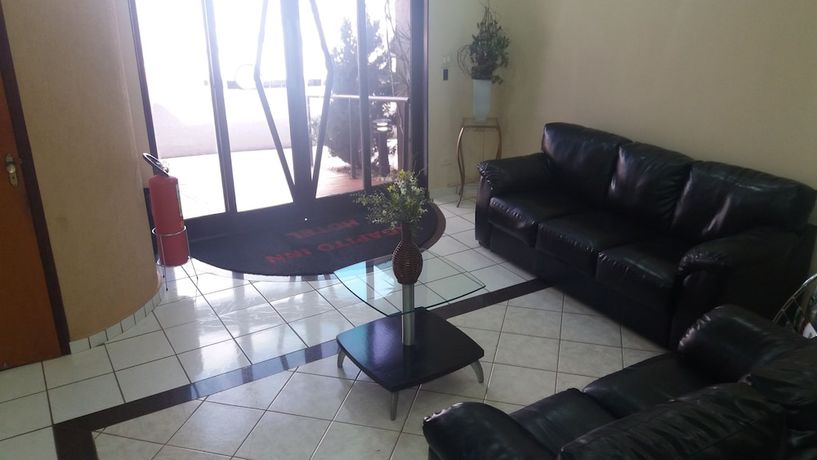 Imagen de los interiores del Hotel Agapito Inn. Foto 19