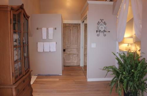 Imagen de la habitación del Hotel Agate Cove Inn. Foto 2