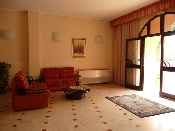 Imagen de los interiores del Hotel Agathae And Residence. Foto 17