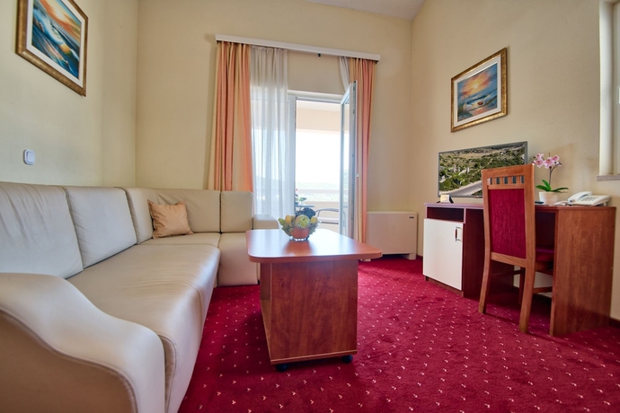Imagen de la habitación del Hotel Agava, Jazine. Foto 10