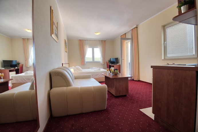 Imagen de la habitación del Hotel Agava, Jazine. Foto 11