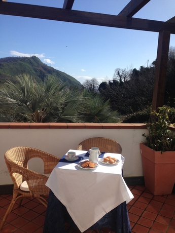 Imagen de los exteriores del Hotel Agave. Foto 10