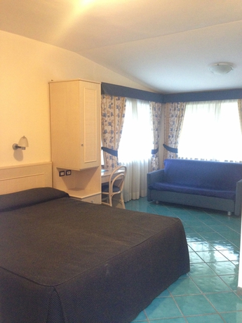 Imagen de la habitación del Hotel Agave, N&aacute;poles. Foto 5
