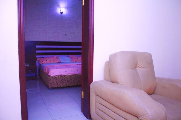 Imagen de la habitación del Hotel Agburuikes. Foto 5