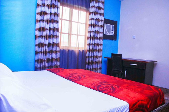 Imagen de la habitación del Hotel Agburuikes. Foto 7