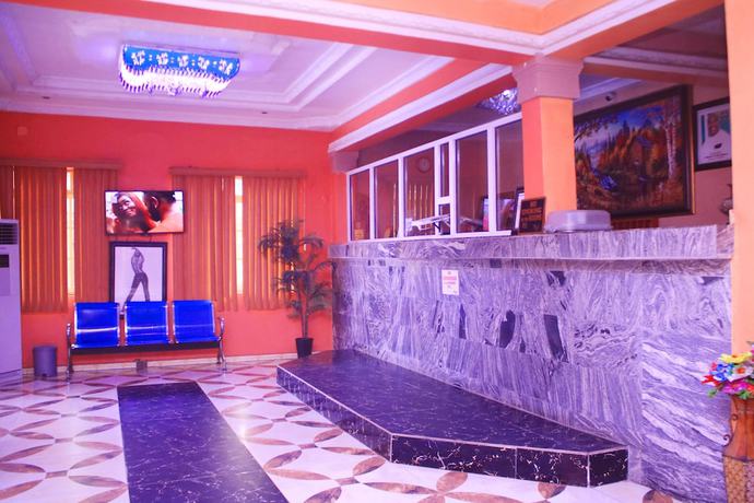 Imagen de los interiores del Hotel Agburuikes. Foto 19