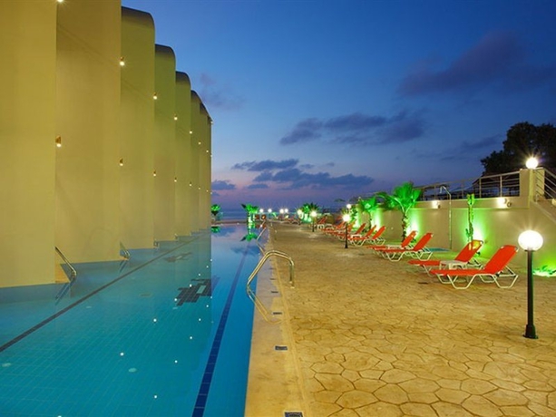 Imagen general del Hotel Agelia Beach. Foto 10