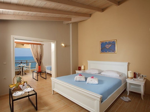 Imagen general del Hotel Agelia Beach. Foto 13