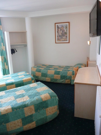 Imagen de la habitación del Hotel Agena, Lourdes. Foto 7