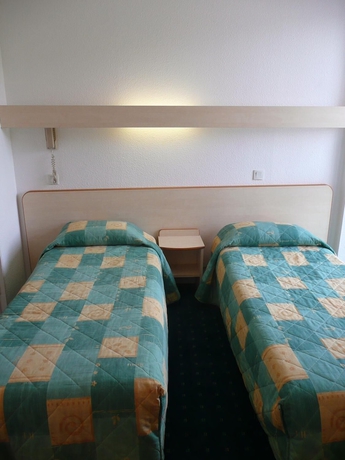 Imagen de la habitación del Hotel Agena, Lourdes. Foto 9