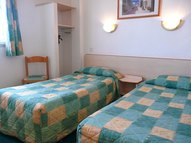 Imagen de la habitación del Hotel Agena, Lourdes. Foto 10