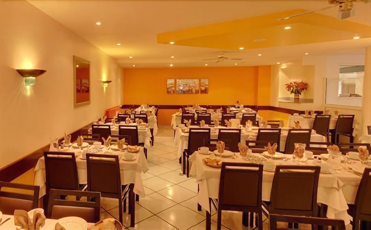 Imagen del bar/restaurante del Hotel Agena, Lourdes. Foto 2