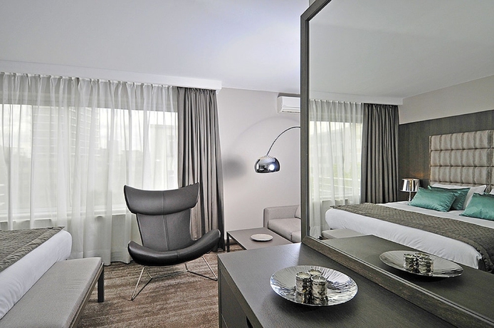 Imagen de la habitación del Hotel Agenda Louise. Foto 13