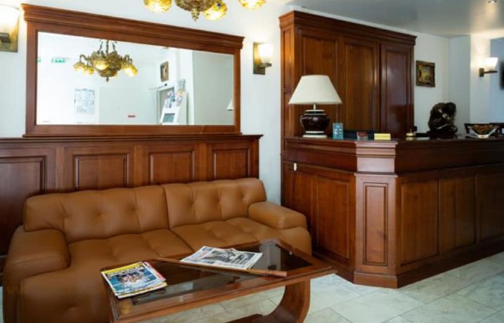 Imagen de los interiores del Hotel Agenor. Foto 11