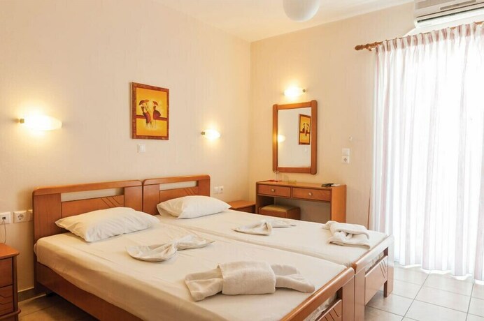 Imagen de la habitación del Hotel Ageri. Foto 18