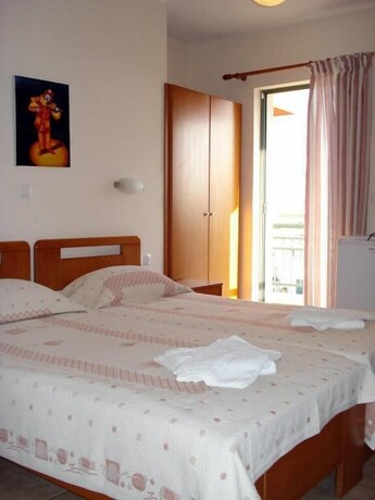 Imagen de la habitación del Hotel Ageri. Foto 25