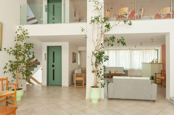 Imagen de los interiores del Hotel Ageri. Foto 28