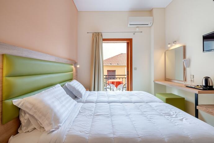 Imagen de la habitación del Hotel Aggelos. Foto 21