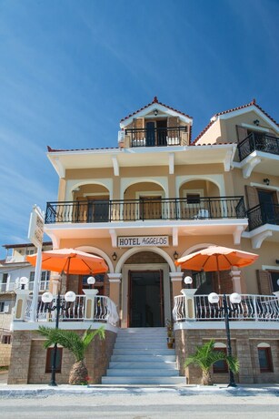 Imagen de los interiores del Hotel Aggelos. Foto 25