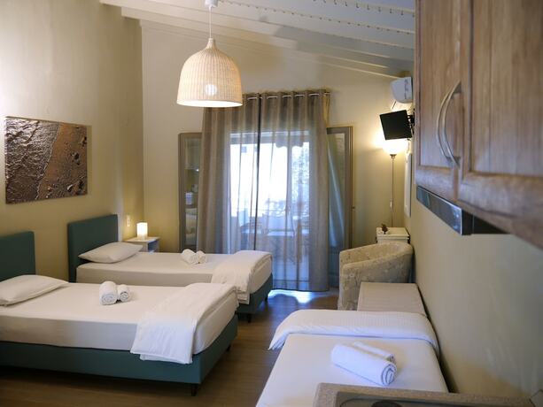 Imagen de la habitación del Hotel Aggelos Studio. Foto 18