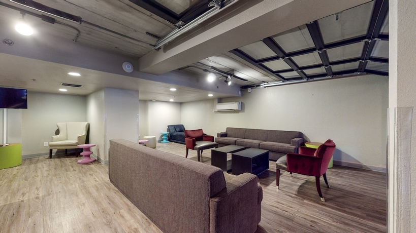 Imagen de los interiores del Hotel Aggieland Boutique. Foto 18