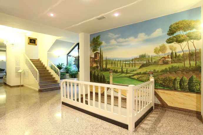 Imagen de los interiores del Hotel Aggravi. Foto 19
