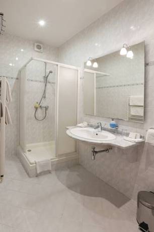 Imagen de la habitación del Hotel Agh. Foto 8