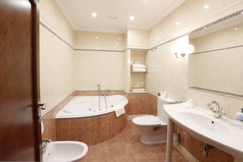 Imagen de la habitación del Hotel Agh. Foto 15