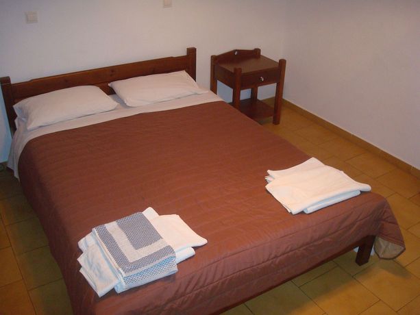 Imagen de los exteriores del Hotel Aghas. Foto 12