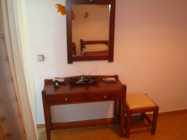 Imagen de la habitación del Hotel Aghas. Foto 11