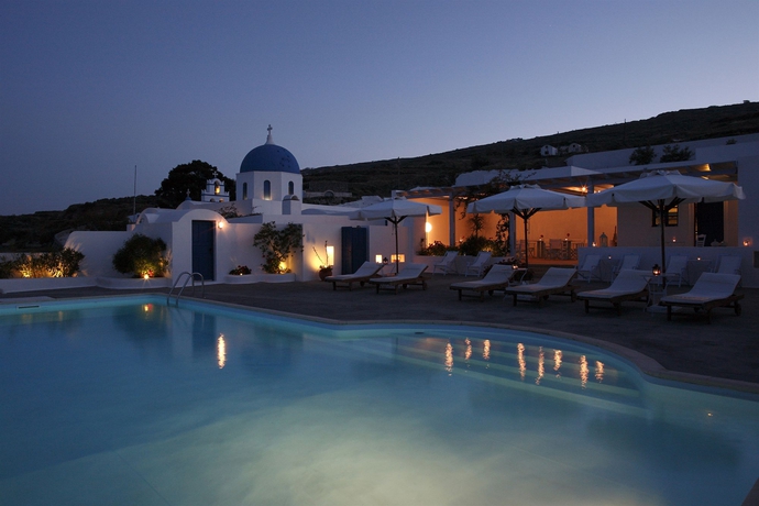 Imagen de la piscina del Hotel Aghios Artemios Traditional Houses. Foto 16