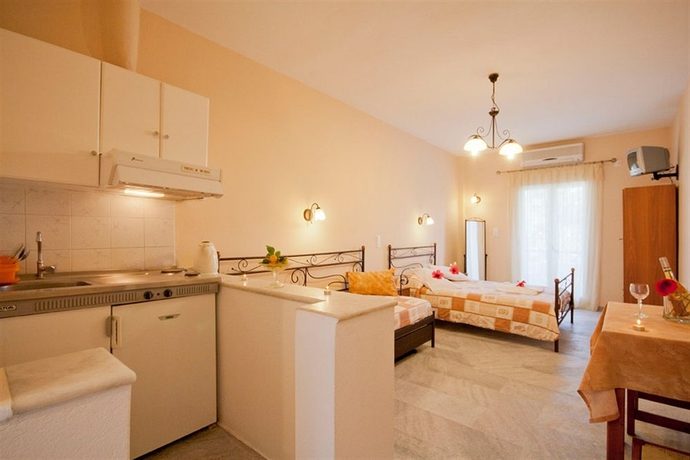 Imagen de la habitación del Hotel Agia Anna. Foto 3