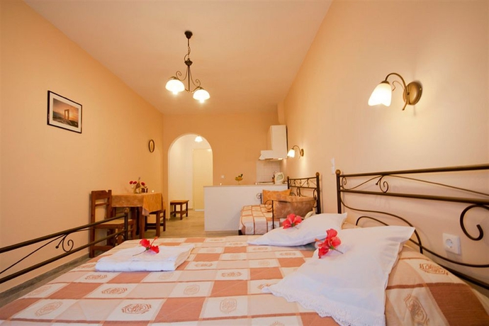 Imagen de la habitación del Hotel Agia Anna. Foto 4
