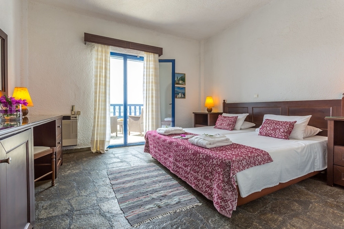 Imagen de la habitación del Hotel Agionissi Resort. Foto 15