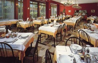 Imagen del bar/restaurante del Hotel Aglaia. Foto 4