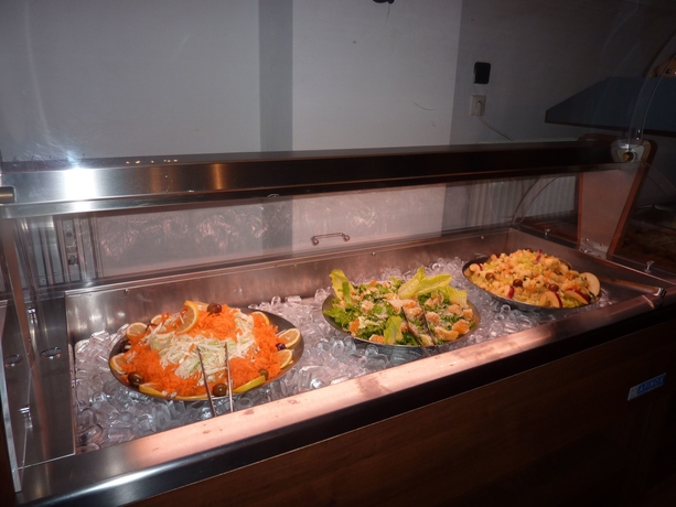 Imagen del bar/restaurante del Hotel Aglaida. Foto 4