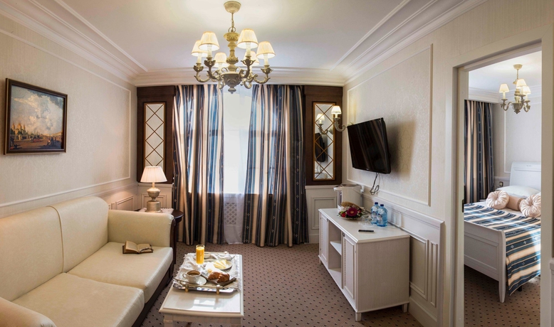 Imagen de la habitación del Hotel Aglaya and Courtyard. Foto 13