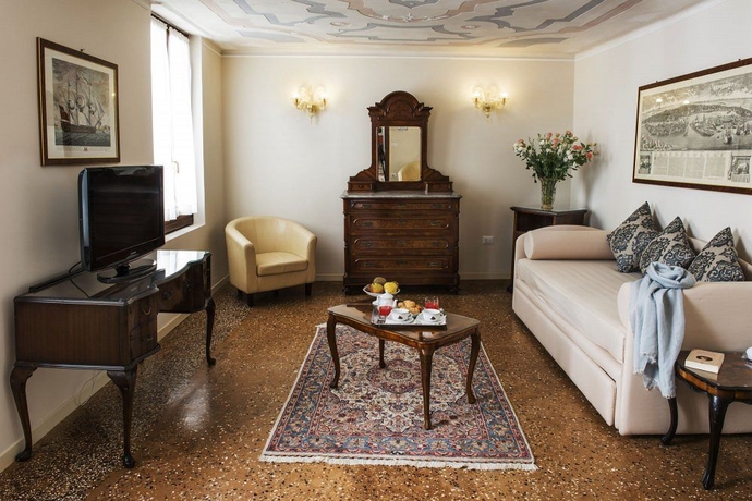 Imagen de los interiores del Hotel Agli Alboretti. Foto 15