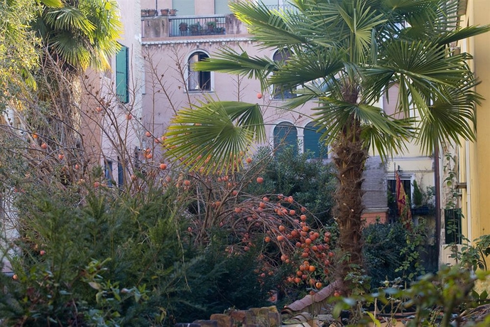 Imagen de los exteriores del Hotel Agli Alboretti. Foto 11