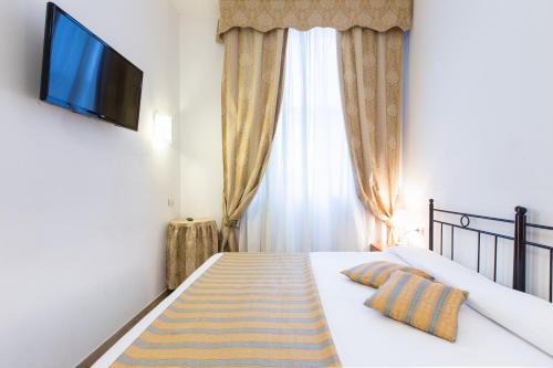 Imagen de la habitación del Hotel Agli Artisti. Foto 6