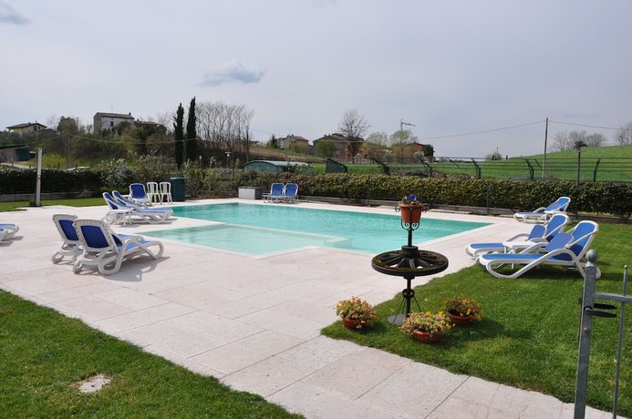 Imagen de los exteriores del Hotel Agli Ulivi. Foto 16