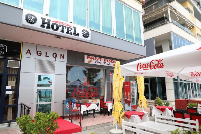 Imagen de los interiores del Hotel Aglon. Foto 20